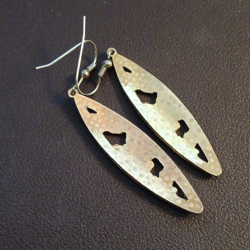 Floral Enamel Earrings - Picture 2 of 3